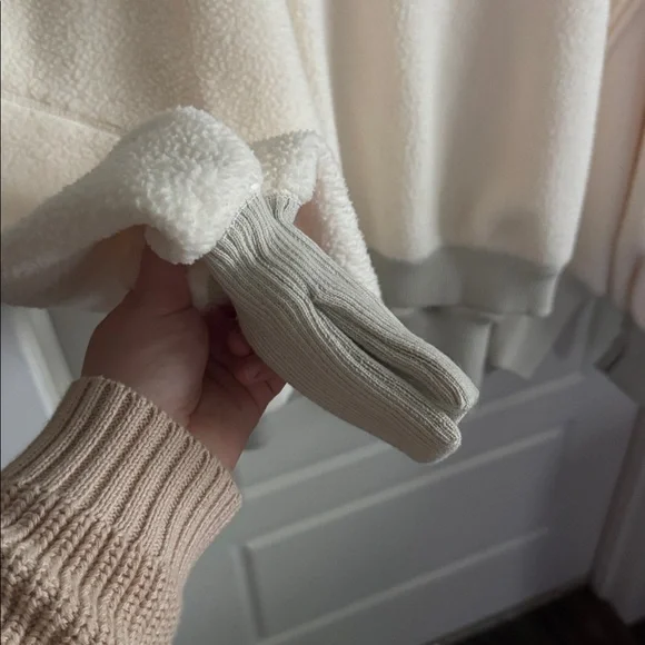 We The Free Cream and Gray Sweatshirt - Picture 6 of 8